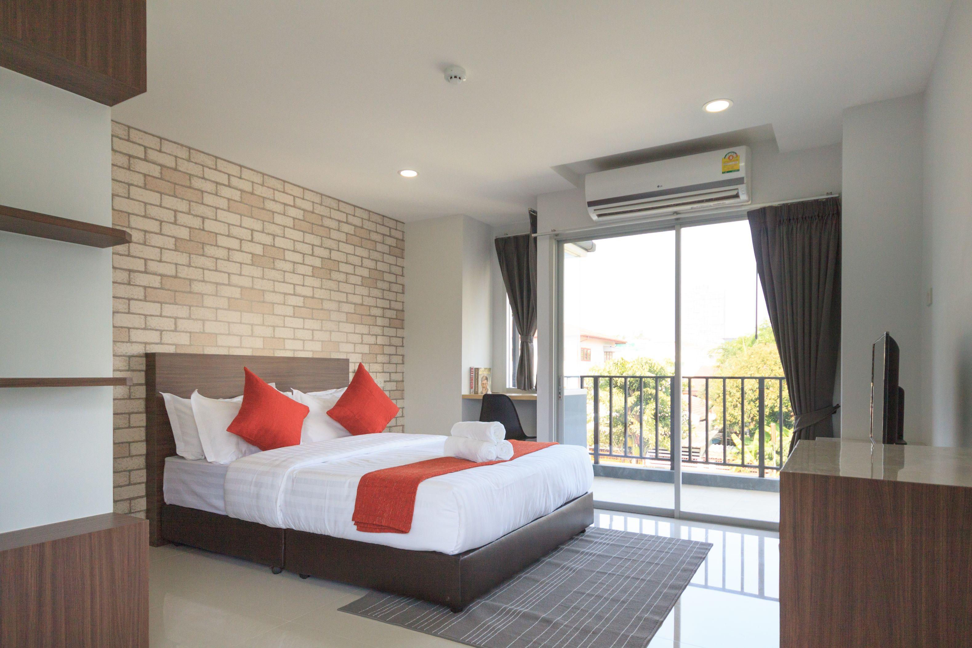 Q Space Residence Bangkok Exterior photo