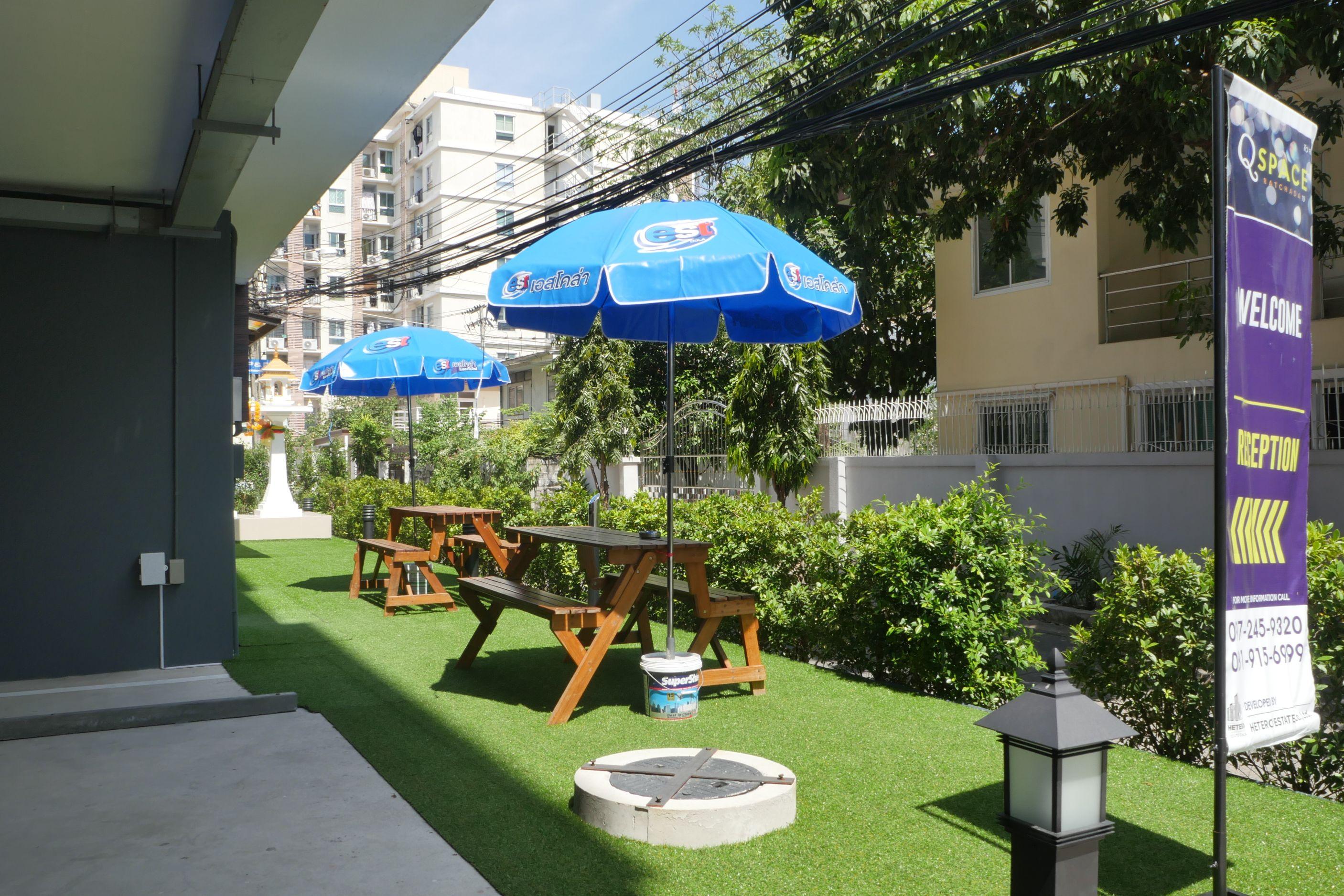 Q Space Residence Bangkok Exterior photo
